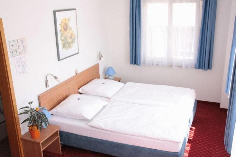 Hotel Schillerplatz Öhringen Dış mekan fotoğraf